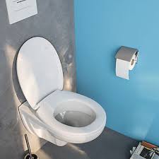 Il s'intègre à la perfection dans chaque intérieur grâce à cuvette suspendue à fond creux directflush : Pack Wc Suspendu Autoportant Estoril Castorama