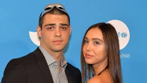 Noah centineo is an american actor. Noah Centineo And Alexis Ren Are In Love Says The Model Mtv