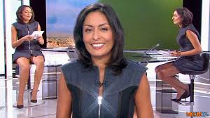Entretien avec apolline de malherbe. Aurelie Casse Magnifique En Jupe Cuir Pour Preparer Le Reveillon De Noel Part 1 Youtube