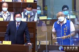 台灣疫情：「神話破滅」背後的四個看點 2021年5月25日 視頻 , 台灣疫情：40萬劑az疫苗緊急運抵台灣 但有市民拒絶接種稱「我不想當白老鼠」 92iae9ji49xxbm