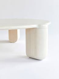 These coffee tables can be used for a complete array of purposes and utilities depending on individual choice and standards. Bone Coffee Table 02 Radnor