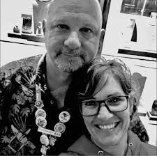 Where to find a smash cake in Pensacola, FL for Easter?