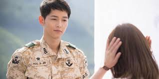 Descendants of the sun is a story about a special forces officer yoo shijin and a surgeon kang moyon. Bocoran Detail Tiga Episode Special Descendants Of The Sun Kapanlagi Com