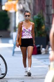 Bella in toples kissing stella maxwell (i.redd.it). Bella Hadid Flashes A Hint Of Cleavage As She Struts Through Manhattan Daily Mail Online