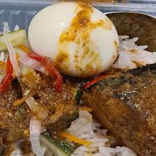 Bagi anda yang setia nangkring dilaman kami tentunya tinggal buka saja dengan. Nasi Dagang Asli Terengganu
