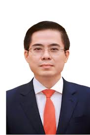 THƯỜNG TRỰC TỈNH ỦY QUẢNG NGÃI Sau khi sắp sếp, tinh gọn và sáp nhập, tỉnh  Quảng Ngãi mới đã có 5 vị THƯỜNG TRỰC TỈNH ỦY. Đây là những người có