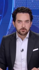 #LatinusDiario. Enfrentamientos entre CJNG y LFM provocan quemas de  lugares, balaceras y “narcobloqueos” en Zitácuaro, Michoacán; muere un  niño. #Latinus #InformaciónParaTi