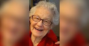 Colleen Devaney's Instagram, Twitter & Facebook