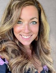 Sheri Sweeney's Instagram, Twitter & Facebook