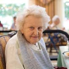 Nursing Homes Find A Nursing Home Learn About Nursing Homes Dignity In Care Hairstyles For Seniors Senior Care Centers
