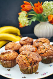 Schnelle Schoko Bananenmuffins Rezept Rezept Bananenmuffins Rezept Bananenmuffins Lebensmittel Essen