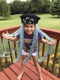 Uma Wig Descendants Wig Inspired By Uma From Descendants 2 Etsy Wigs Yarn Wig Blue Hair