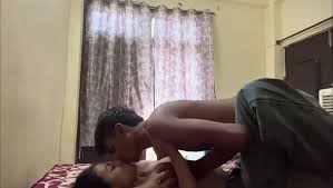 Desi Indian GF-Bf OYO Hotel Viral XXXX Sex Video