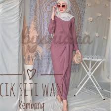 * bantuan berupa makanan, pakaian terpakai, wang dan tenaga bagi membantu membersihkan kawasan terlibat banjir. Readystock Baju Kurung Cik Siti Wan Kembang Baju Blouse Raya Shopee Malaysia