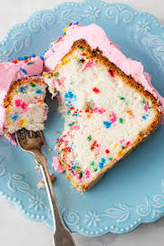 Angel food cake with blueberries: Funfetti Angel Food Cake