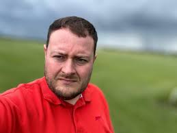 Any solo travellers now or tomorrow in Madrid and wants to meet for some  tapas and wine 🙈?