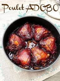 Le Poulet Adobo Est Une Delicieuse Recette Des Philippines Ce Plat Local A Base De Sauce Soja Vinaigre Et A Recettes Des Philippines Recette Exotique Cuisine