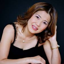 We're so excited to share that the incredible Yuko Uebayashi will be giving  an exclusive masterclass for the SJSU Flute Studio this Friday! This is a  unique opportunity to hear from one