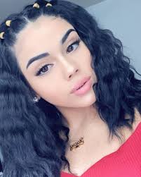 Pin By Aryana Moreno On Hair In 2020 Aesthetic Hair Baddie Hairstyles Latina Hair