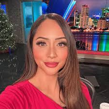 Maria Fox's Instagram, Twitter & Facebook