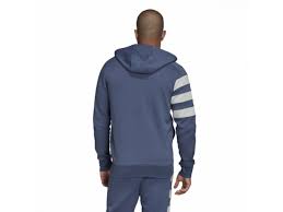 Symbolising commitment, the flowing lines display a hint of red on the chest and shoulders. All Blacks Hoodie 2020