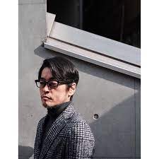 中目黒 いつくし 大人のメンズヘア 前髪の自然な立ち上がりから サイドにかけて上品な毛流れへ 前髪を少し伸ばして こういうおでこの出し方もあります メンズカット メンズショート ウォモ メンズクラブ サイドグラデーション gqjapan komatsuke メンズカット