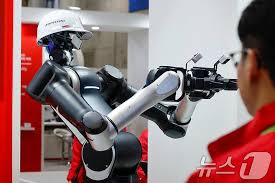 로봇주 동반 강세…레인보우로보틱스 10% 급등[핫종목]