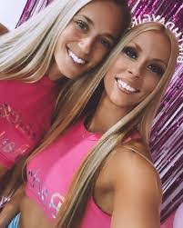 Ariana Neff's Instagram, Twitter & Facebook