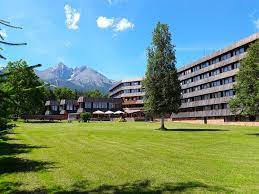 So zľavou je aj all inclusive dovolenka, pobyt v prahe, adrenalínový výlet, luxusný hotel či chaty a drevenice na prenájom nielen v tatrách. Hotel Sorea Titris Tatranska Lomnica Aktualizovane Ceny Na Rok 2021