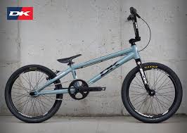 Stans notubes has been enabling riders to free themselves from the shackles that are tubes for many years. Introducing The All New Dk Octane Complete Race Bikes Biketoday News