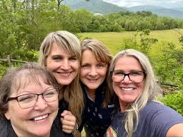 Virginia Fish and Hang was one of the best yet! It was such a pleasure  meeting so many incredible women from Virginia and the surrounding states.  #uwotffishandhang We had a mix of