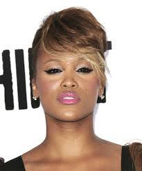 Eve Short's Instagram, Twitter & Facebook