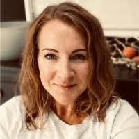 Jenny Squires's Instagram, Twitter & Facebook