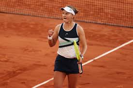 1 djokovic, seeking his 19th singles grand slam title, defeat clay king rafael nadal to make it to the summit clash, where a young tsitsipas. Ehqaiqewjebmam