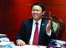 Huệ đế thực chất không có quyền hành. Chinh Trá»‹ Gia VÆ°Æ¡ng Ä'inh Huá»‡