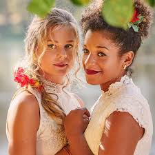 Ein geschiedener ehegatte kann nach einer scheidung aber auch seinen. Eine Hochzeit Mit Folgen Neue Schwedische Serie In Der Vorweihnachtszeit Bei Arte Dramaserie Ab Dezember Tv Wunschliste