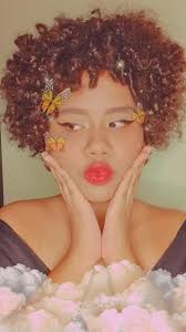 Nombre: •• Johana •• Fandom: ahgase Bias: Im Jaebeom Instagram: imjohanaaa  "Para la la persona indicada, siempre serás el arcoíris que alegra...