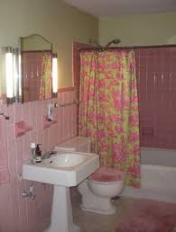 Add the warmth of pink into a room with terracotta shades and copper fittings. 30 Comfy Pink Brown Color Combination For Bathroom Pink Bathroom Decor Pink Bathroom Tiles Pink Master Bathroom