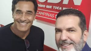 Fernando Moraes recebe Carla Fioroni em seu programa de rádio na CBN