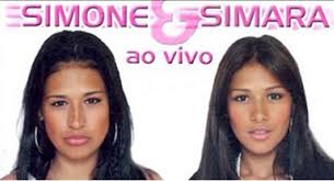 Quando simaria fez nove anos e simone sete, as irmãs começaram uma carreira profissional, fazendo apresentações em eventos das prefeituras de cidades da bahia. Veja Como Era A Dupla Simone E Simaria Antes Da Fama Blog Janailson Forrozeiro