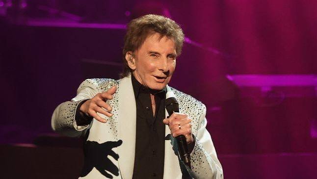 Barry Manilow cancels concert last minute, blames 'unforeseen circumstances'