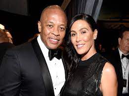 Dre must have a horseshoe stored somewhere in his lower colon area because the judge handling their money fight keeps blessing dr. Dr Dre Ordered To Pay Nicole Young Almost 300 000 A Month In Support E Online Deutschland