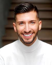 For more than 16 years, Jake Ott has been a dynamic force in the  mortgage/lending community, helping clients get a better understanding of  their own financial bandwidth while also providing a clear