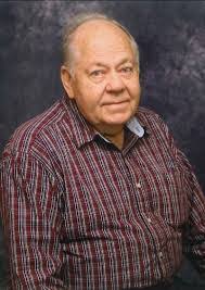 Lois Starkey's Instagram, Twitter & Facebook