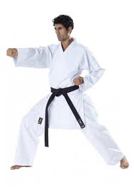 He was raised by both immediate and extended family and moved often, exposed to life on the tough bronx streets and idyllic hawaiian beaches. Jka Karateanzug Tokaido Tsunami Gold 14 Oz Weiss Kaufen Dax Sports