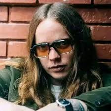 Billy Strings' bluegrass mystique grows