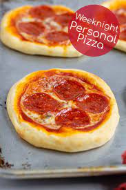 This Weeknight Personal Pizza Recipe Is A Breeze To Make With Only 4 Ingredients You Can Can Homemade Easy Homemade Pizza Personal Pizza Personal Pizza Recipe