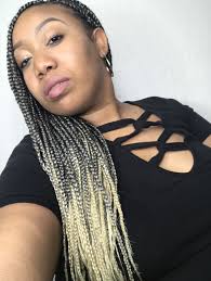 Black Box Braids With Color Tips Small Ombre Box Braids Using Bobbi Boss Feather Tip Braid Pre Feathered Color Hair T1b 613 Penteados Com Tranca Afro Penteados Com Tranca Penteados