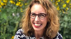 Kata Chillag, a Hamilton McKay Professor in Biosciences and Human Health at  Davidson University (and sister to our very own Hallie Chillag!), had a  virtual discussion today with our Honors College students