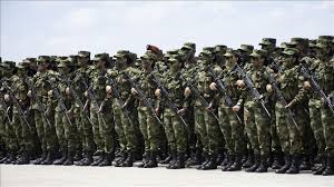 Bienvenido al portal de migración colombia. En Colombia Capturan A 12 Suboficiales Del Ejercito Senalados De Corrupcion